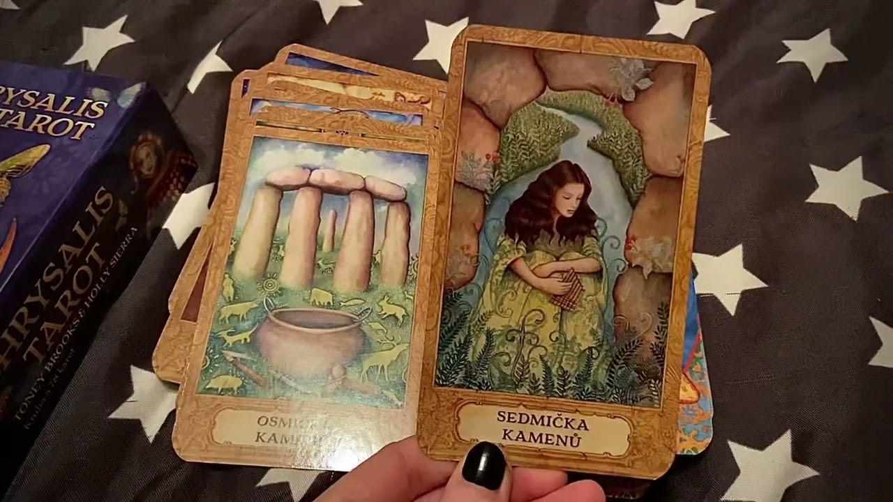 Chrysalis Tarot Review/flipthrough