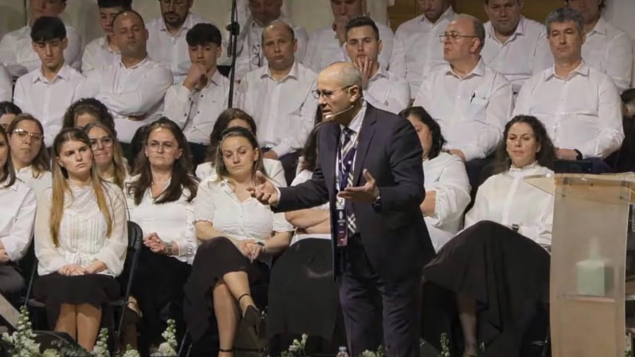Luigi Mițoi - Cum arată o generație curată într-o lume murdară?