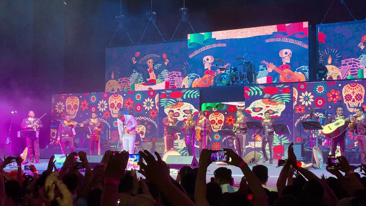 Los Caligaris con Mariachi (ft Pedro Fernandez) En Vivo Auditorio Nacional