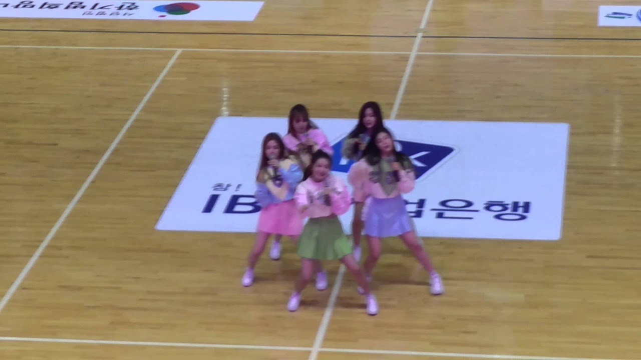 레드벨벳 - IceCream Cake (at 희망올스타농구전 with SMtown)