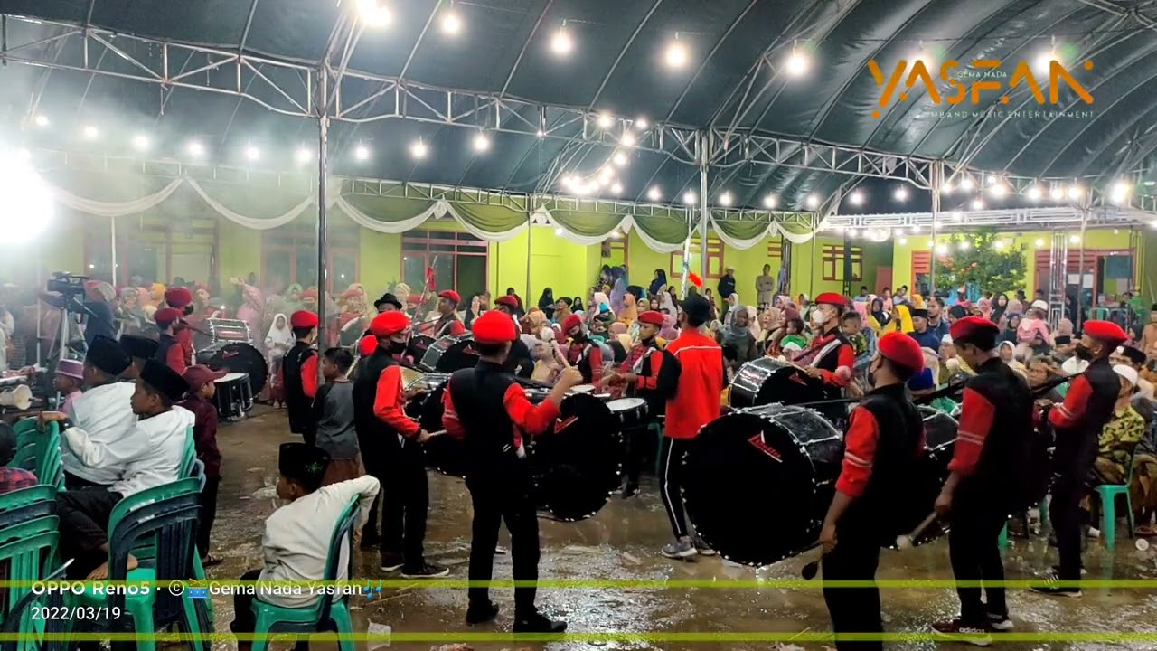 Wisuda Tanwirul Islam III bersama Gema Nada Yasfan