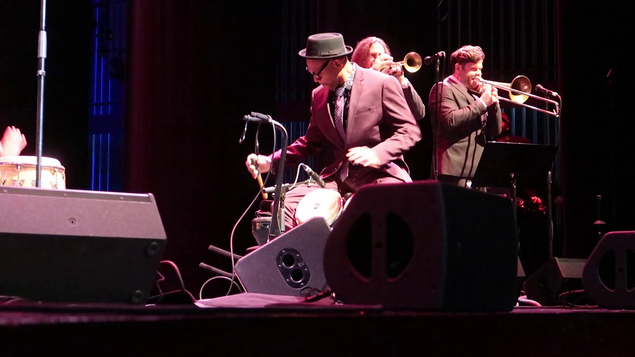 Pink Martini Featuring Timothy Nishimoto (LIVE) (HD) / Donde Estas, Yolanda / Escondido CA  3/11/20