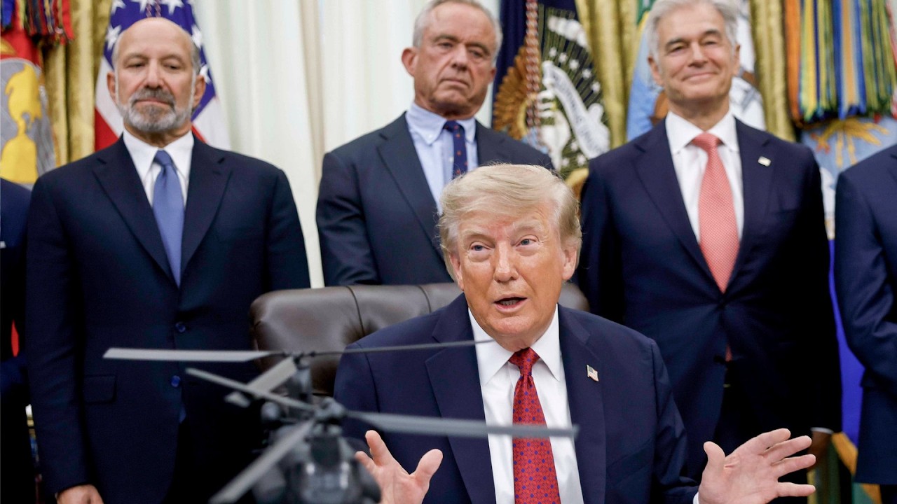 LIVE: President Trump Signs Executive Orders (Sep. 4)