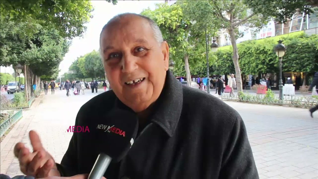 أستاذ جامعي في جامعة منوبة إختصاص لغة والأدب العربي ..