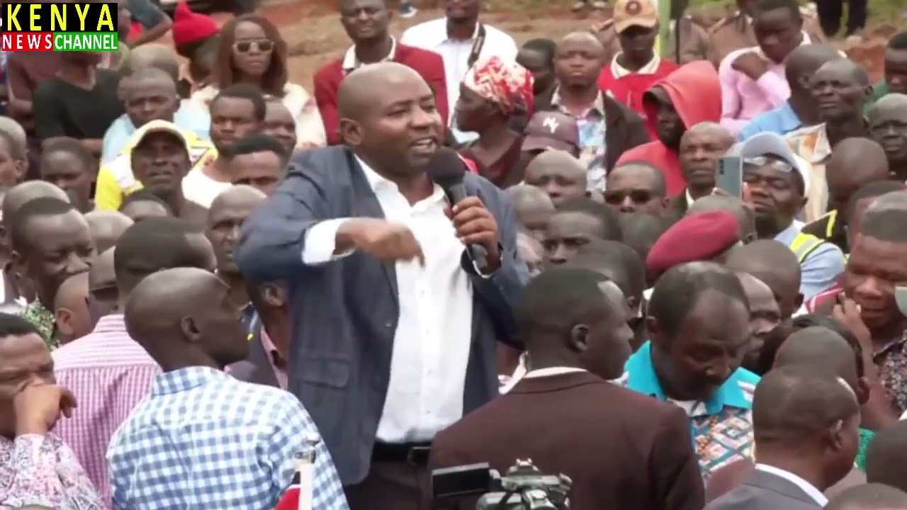 'RAILA MWENDA WAZIMU' Azimio Man Savula slams Maandamano in front of Ruto today at Malava Kakamega