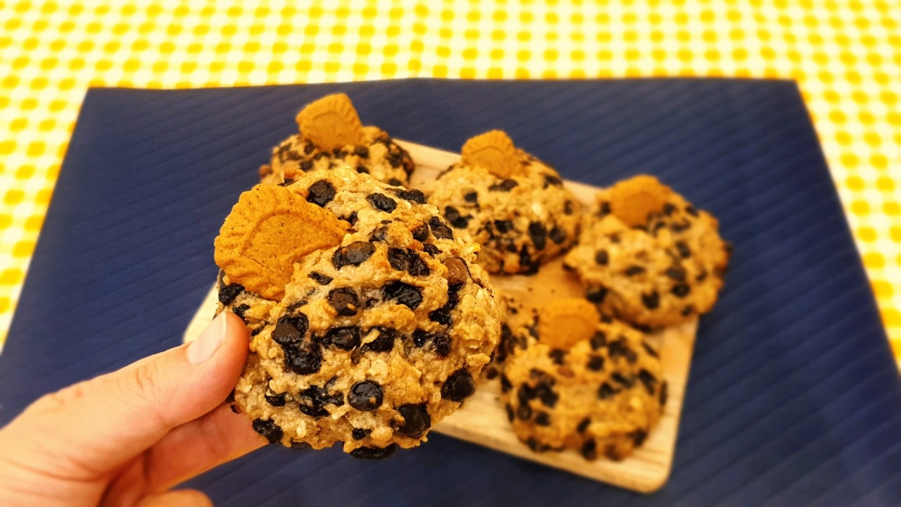 The BEST Banana Oatmeal Chocolate Chip Cookies You’ll Ever Make! No Mixer Needed!