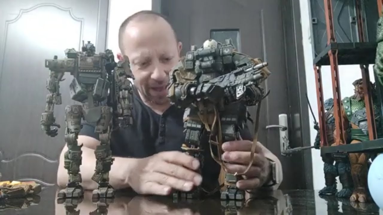 Joy Toy Fear 2 assault Mecha 1:18 scale action figure mech. Huge, awesome, but still too fiddly