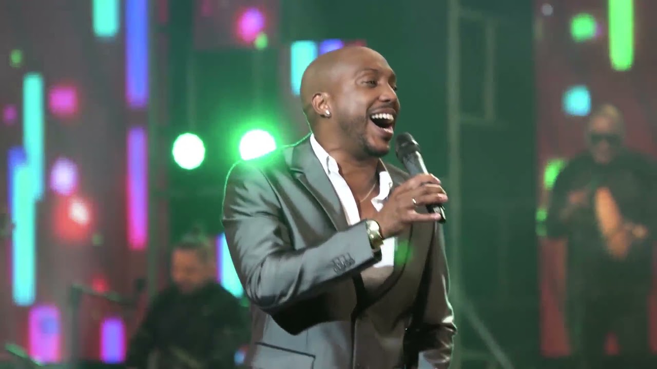 Charanga Latina En Vivo ft. Dayan - Una Mulata En La Habana I Homenaje Adalberto Álvarez 2021
