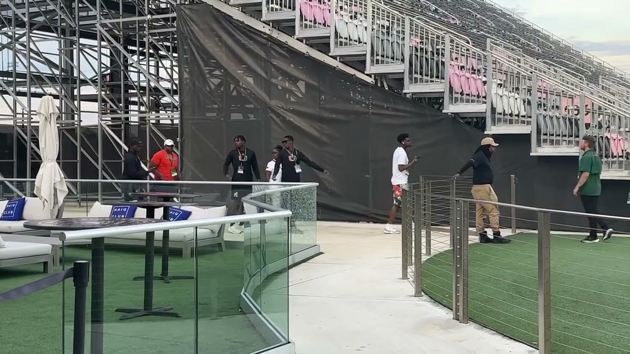 Chance Robinson / Joshisa Trader at Miami Hurricanes spring game