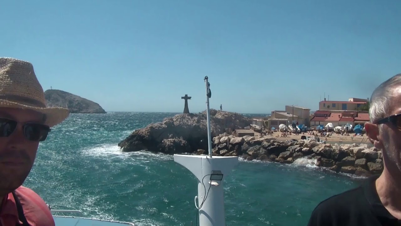 MARSEILLE - LES CALANQUES EN BATEAU