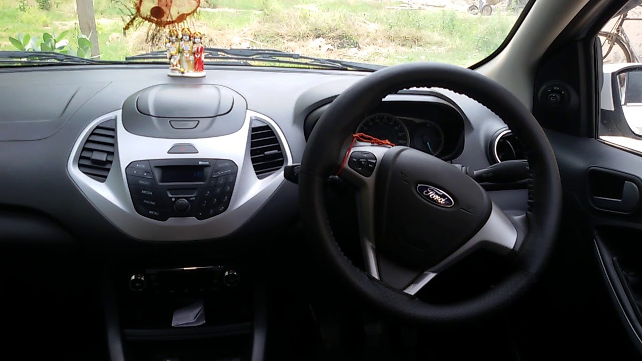 Ford Figo Titanium 2018 / Car 360