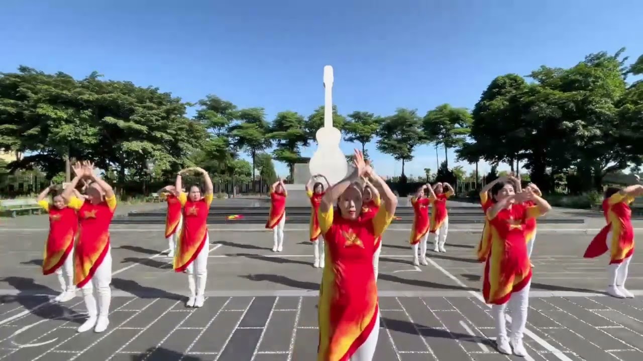MỘT VÒNG VIỆT NAM - bài tự chọn dự thi hội thi dân vũ 2024- clb Sóng Lụa Vạn Phúc