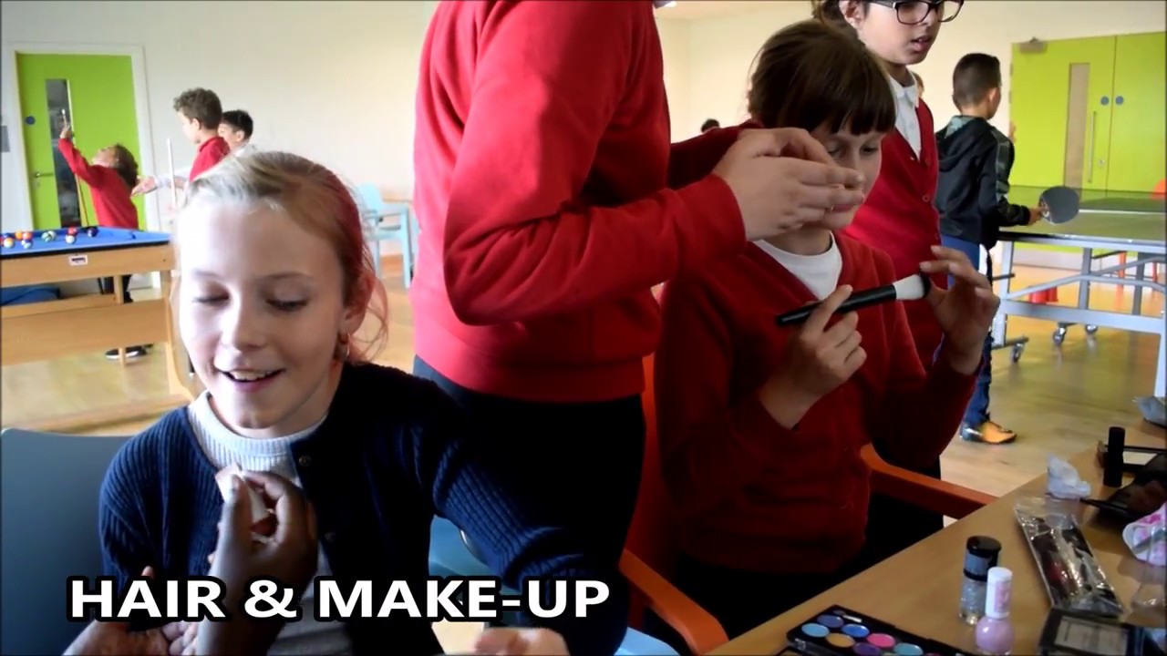 HAIR & MAKE-UP AT ROSE HILL YOUTH CLUB