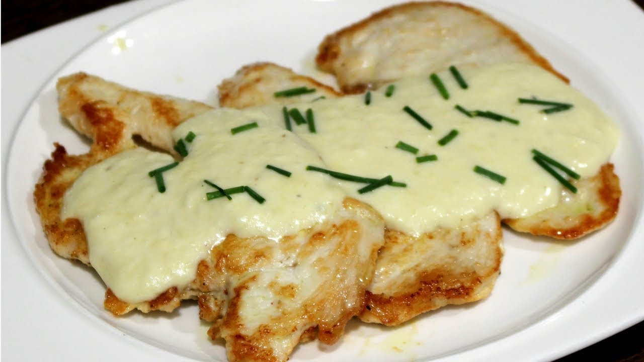 Filetes de pollo en salsa de queso, receta rapida y muy facil