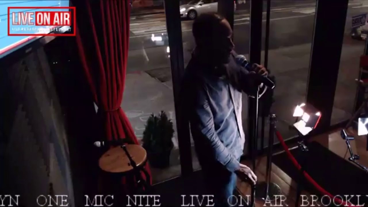 Marcos Luis Host @OneMicNite f/ Jamie Lerner