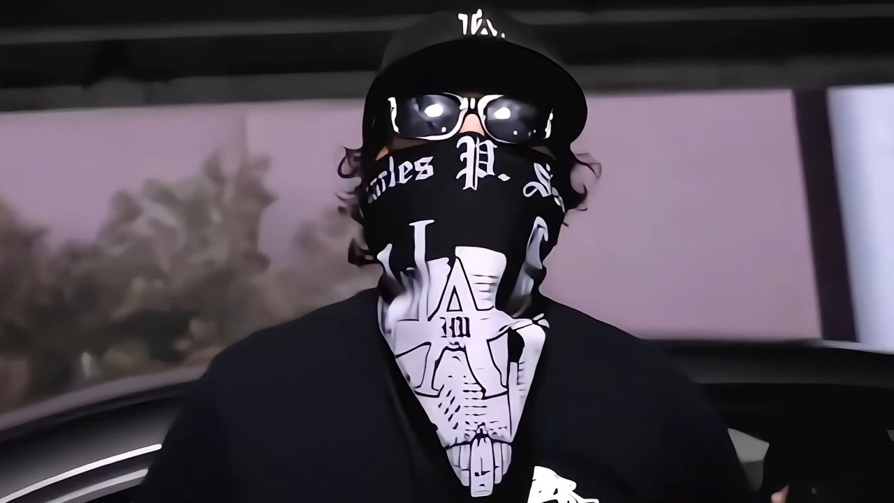 Hollywood Undead - Bottle And A Gun [MUSIC VIDEO] 4K