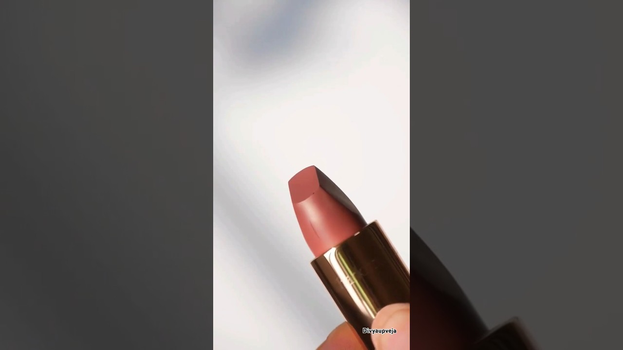 Charlotte Tilbury lipstick in shade- icon baby 