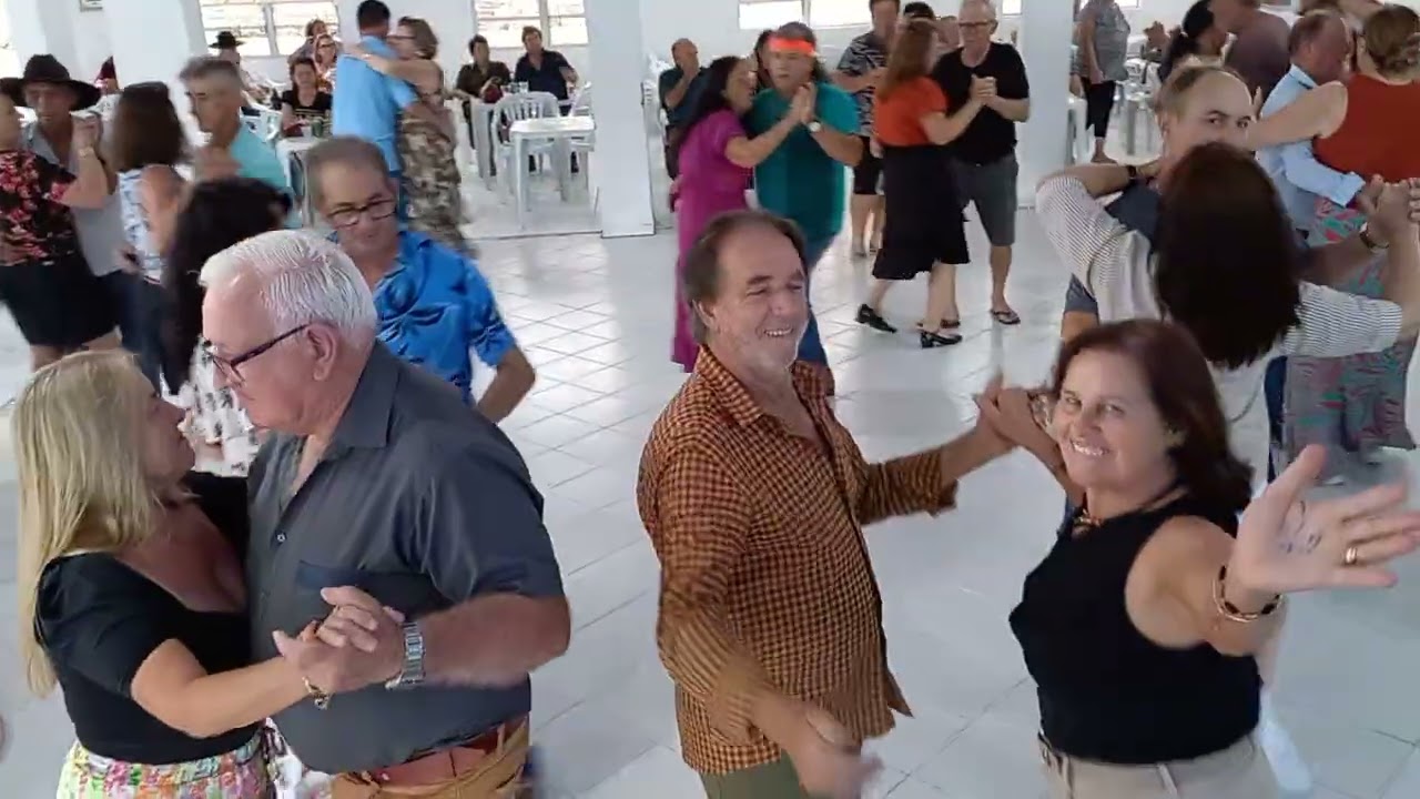 Banda Belmonte em Ituporanga com a melhor idade 