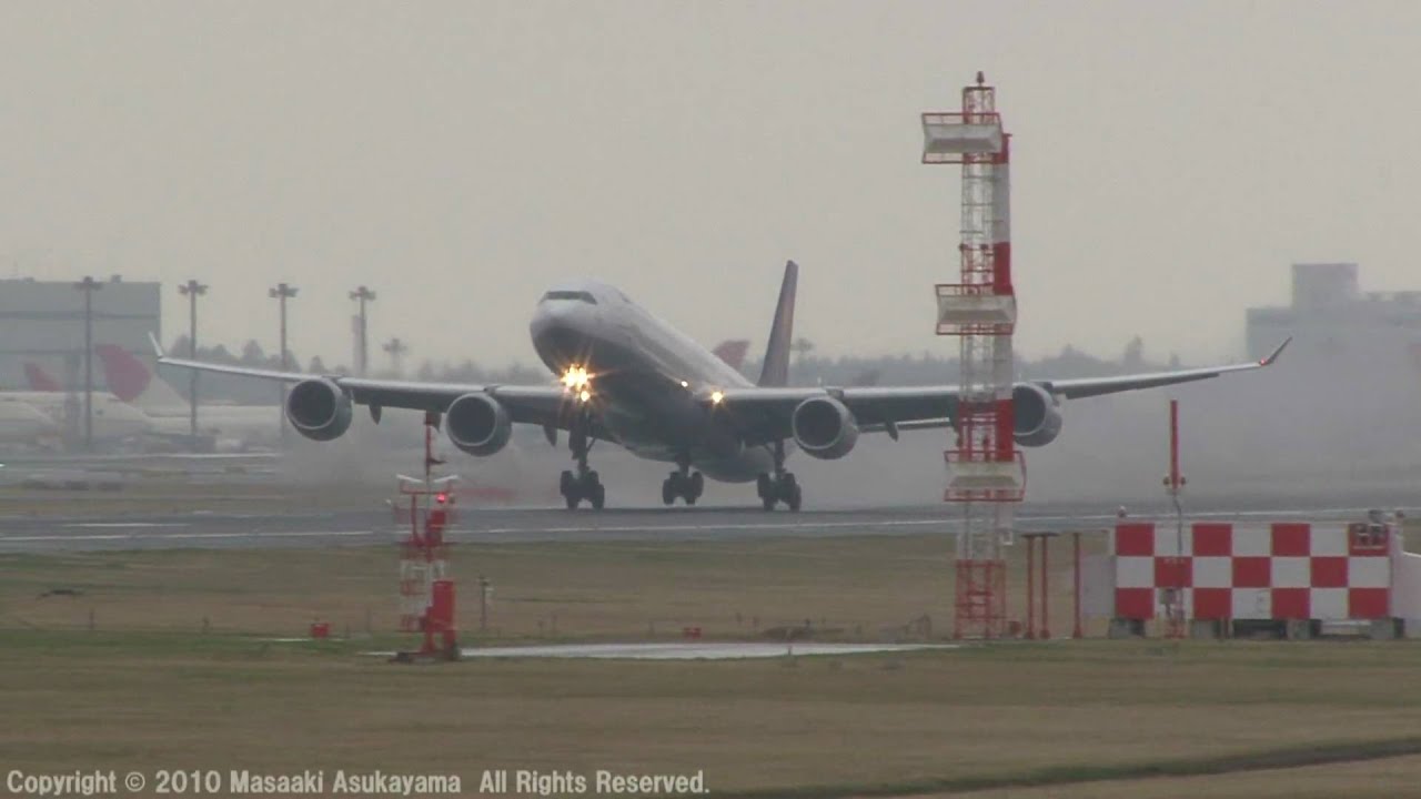 Lufthansa Airbus A340-600 @ Narita 【D-AIHV】