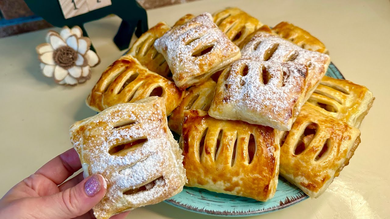 Якщо у вас є яблука 🍎 🍏 - то приготуйте такі слойки з яблуком!