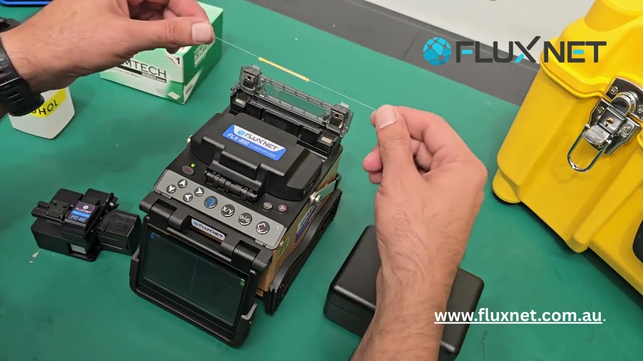 FLUXNET FLX-800 Core Alignment Fusion Splicer – Splicing Demo