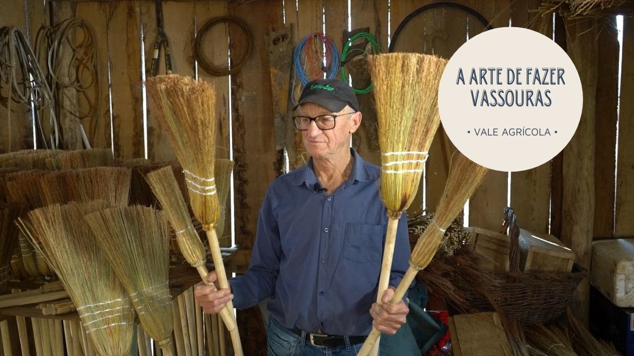 SEU JORGE E AS VASSOURAS DE PALHA