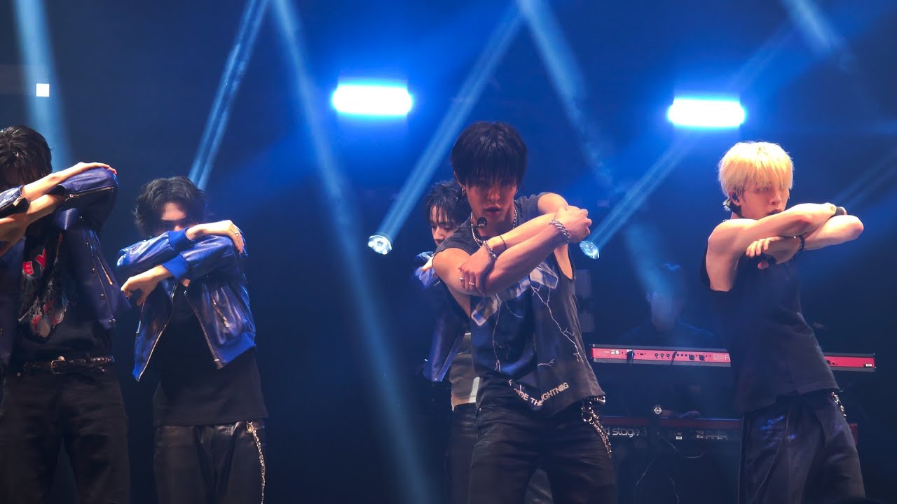 250410 TREASURE - MOVE (T5) | SPECIAL MOMENT Tour in Oakland [4K Fancam]