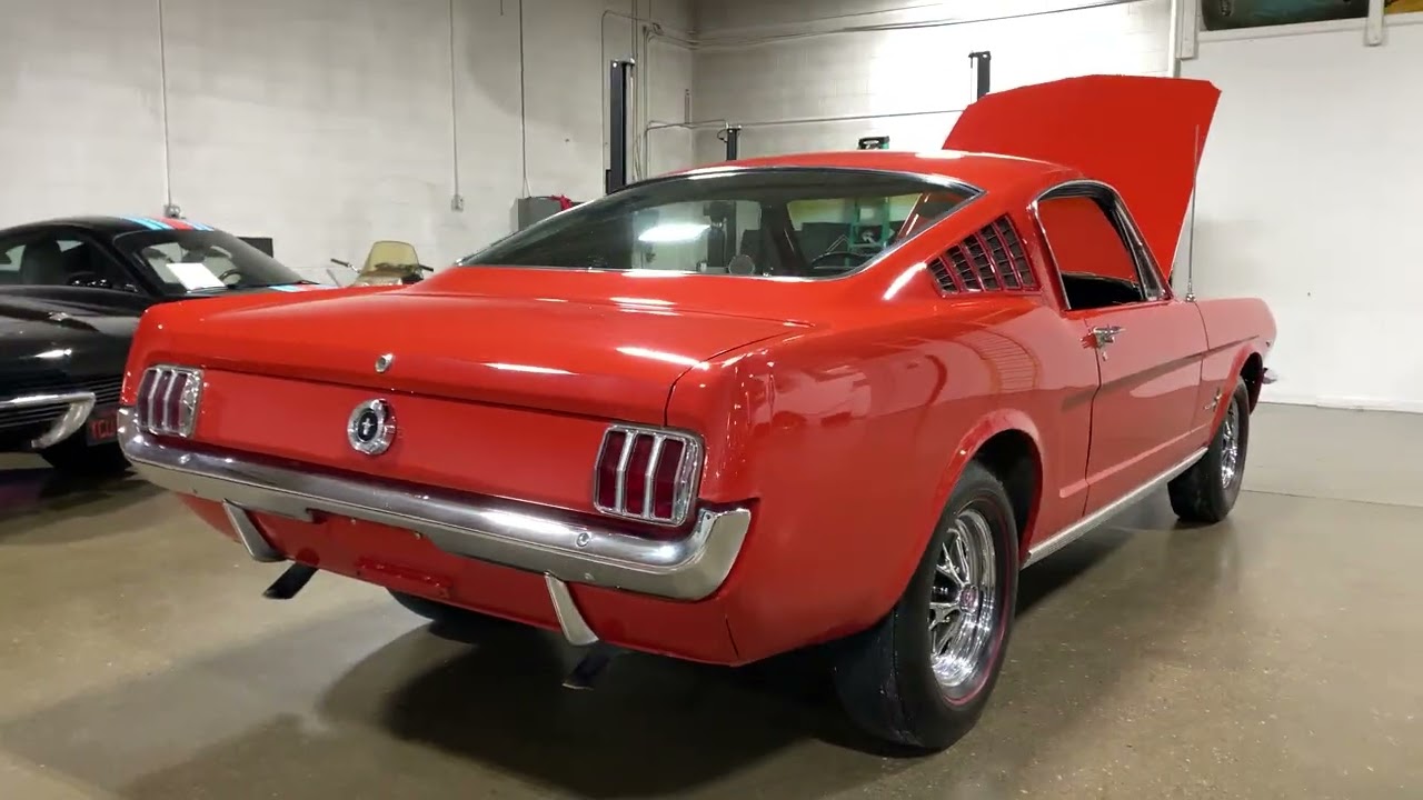 1965 Ford Mustang in Red