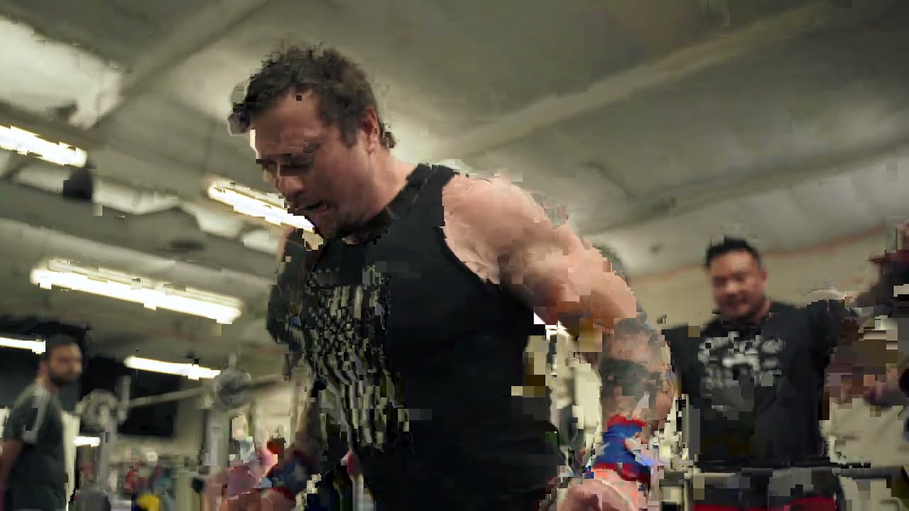 John Haack benches 265kg/584lbs at 2 weeks out