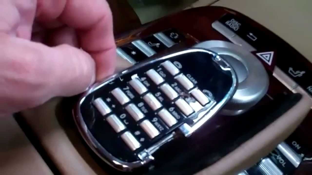 2007 Mercedes S550 Center Wrist Rest Repair Procedure