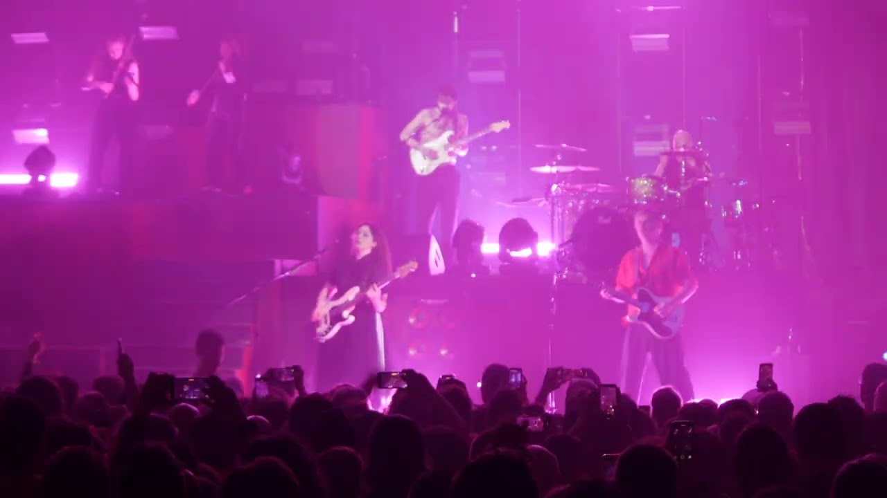 Biffy Clyro - Instant History  - live  @Alcatraz_Milano  11 Febbraio 2026