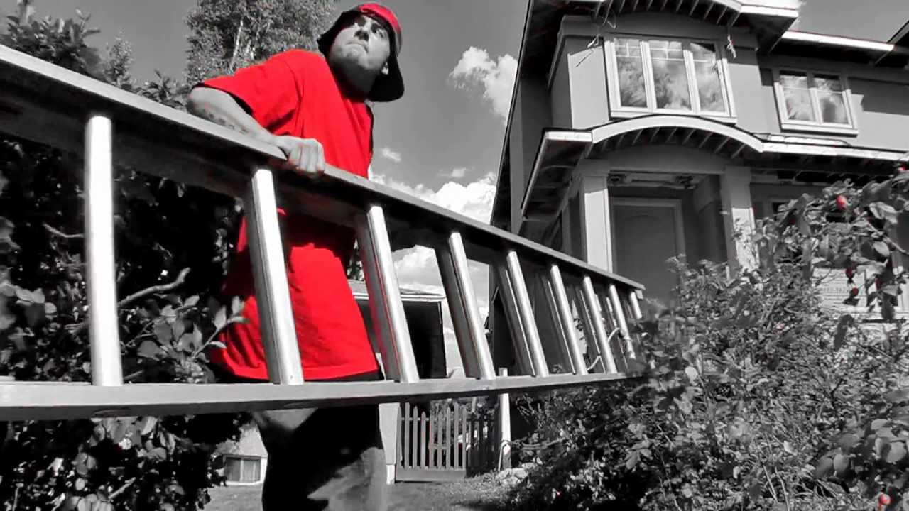 Never Be Like U (Official Video)