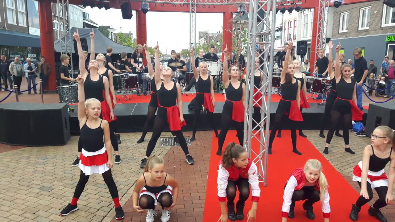 Stijlische Dans moves DANSSTUDIO DRACHTEN