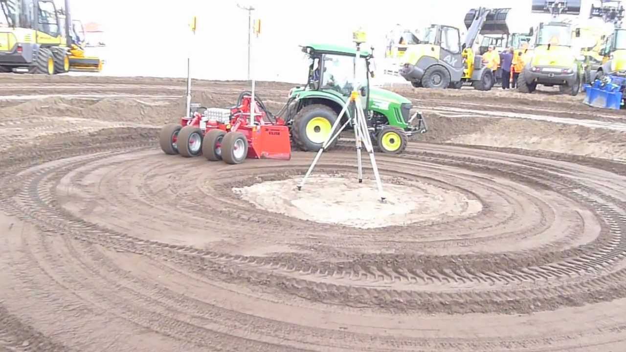Mekos kilver in actie, voorzien van sitech trimble automatisering