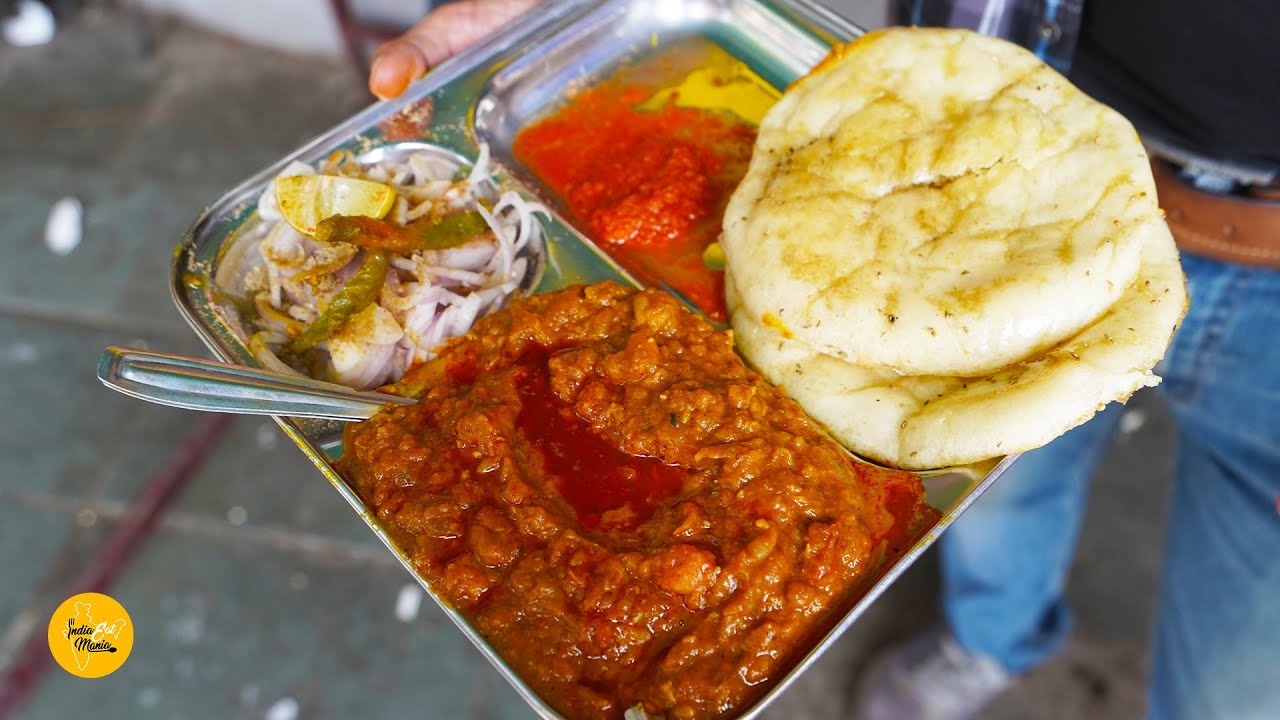 Raju Bhai Famous Tadke Wale Chole Kulche of Vadodara Rs. 100/- Only l Gujarat Street Food