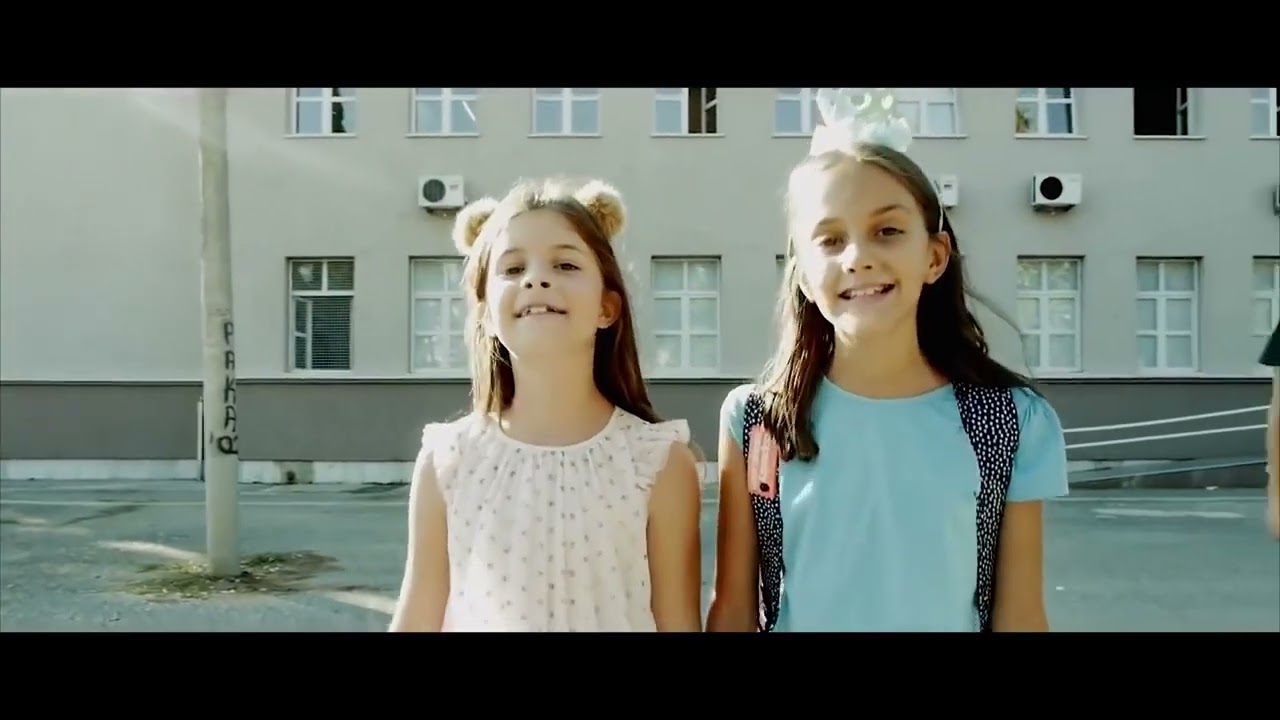 Čika policajac - Maša, Nevena, Ana i Zvjezdice