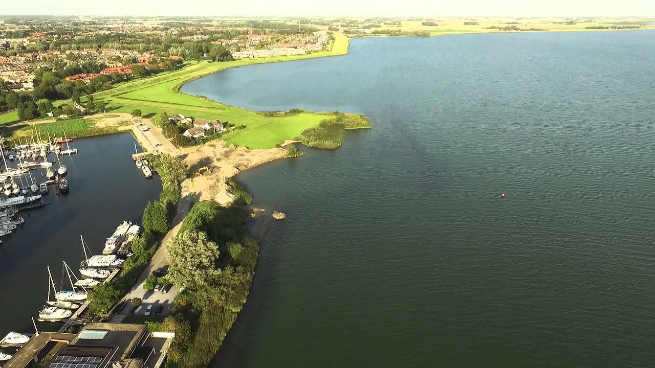 Hellevoetsluis, Havens en vesting