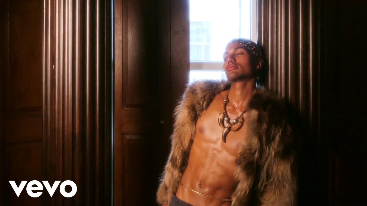 Lord Zeus - Love Is A Drug (Official Music Video)