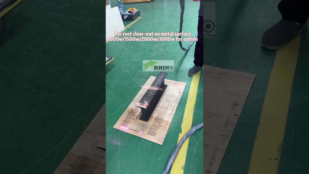 Rhino Metal Laser Cleaning Machine RFC-1500W / Fiber Laser Cleaning Machine