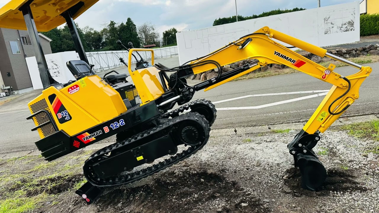 ヤンマー●ミニユンボ●B 12●●軽油●1.2tクラス●ゴムキャタ●ライト新品陸送可能