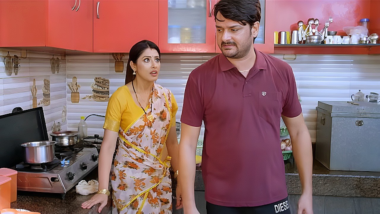 पता चल गई ना अपनी औकात तू औरत है तो औरत बनके रेह जब औकात ना होना तो बड़ी बड़ी बाते नहीं करनी चाहिए |