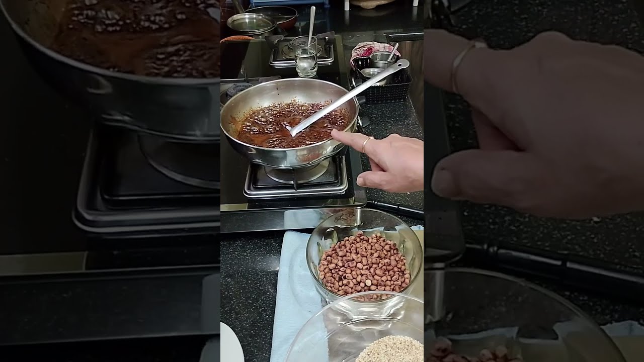 MAKAR SANKRANTI KI PREPARATION: TIL GUD KE SOFT LADDOO ...TEEL GUL GHYA..GOAD GOAD BOLA