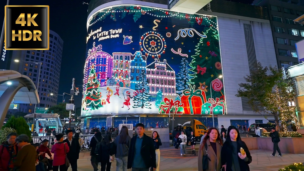 Seoul Downtown Rush Hour Walk | Fall Foliage and Christmas Lights | Myeongdong | Korea | 4K HDR