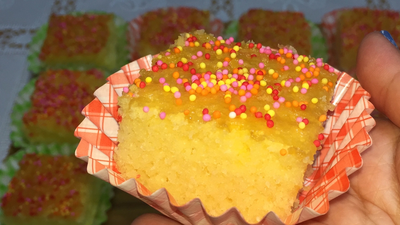 QUADRADINHOS DE MARACUJÁ / BOLO FOFINHO (PASSION FRUIT CAKE パッションフルーツケーキ) - Tomo Tchan