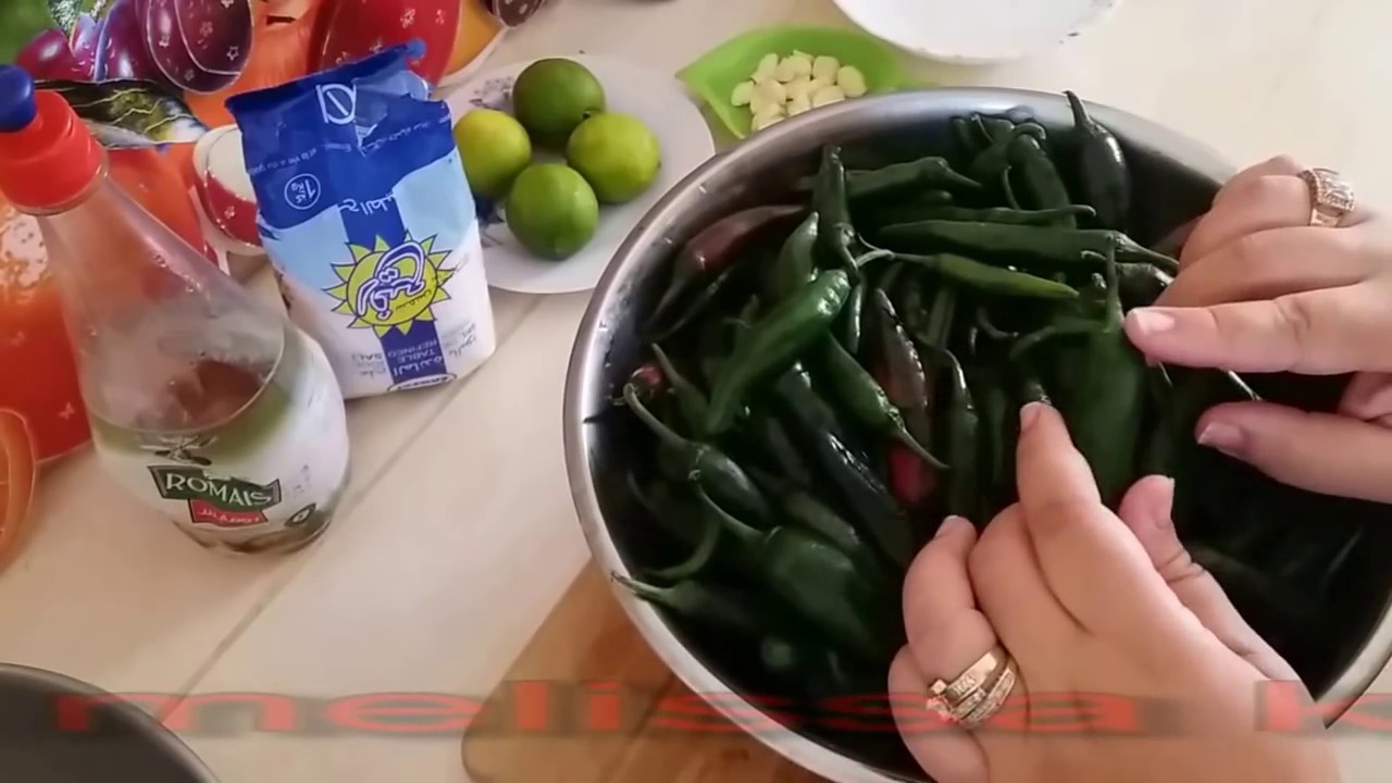 الطريقة الناجحة لصنع مخلل الفلفل الحار الاروع