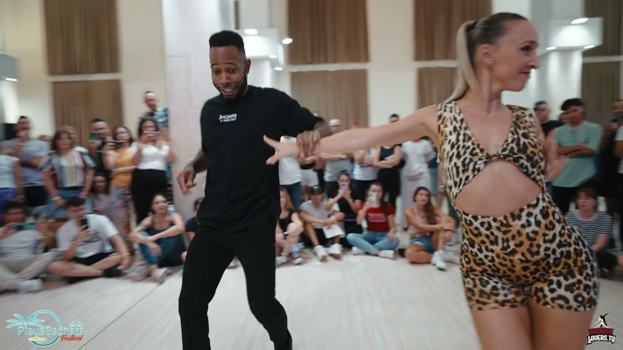 RONALD Y ALBA EN BACHATA PLAYABACHATA CALPE 2024
