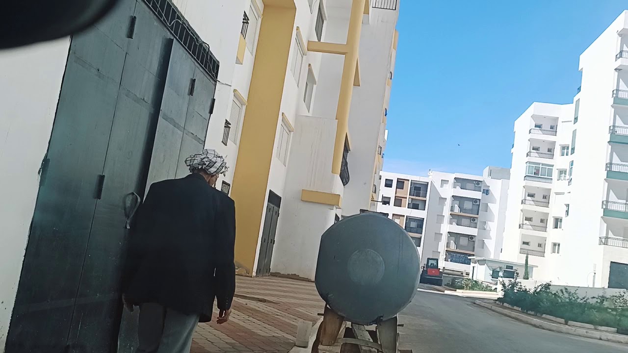 الشيخ معزوز بوعجاج الله يعطيه الصحة و العافية في الموت تابعتني و الأرض الباردة أو الوصية أو الجوهرة