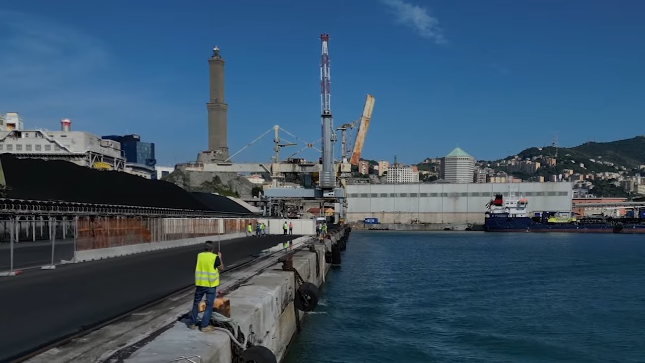 Consolidamento banchine passeggeri e merci - Ponte San Giorgio - Settembre 2023