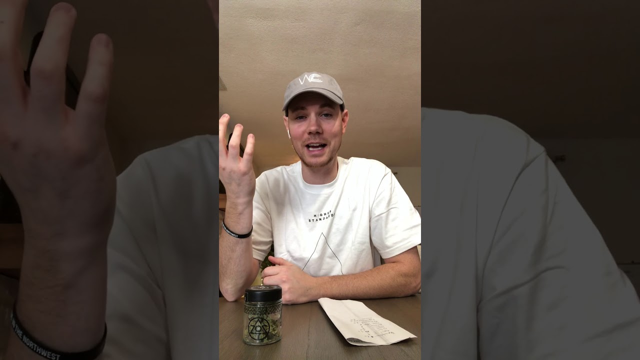 Strawberries and Cream Strain Review Featuring ZoZ Cannabis in Washington
