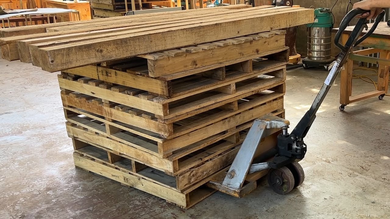 Woodworking Wonders: Creating Impressive Bunk Beds with Old Pallets
